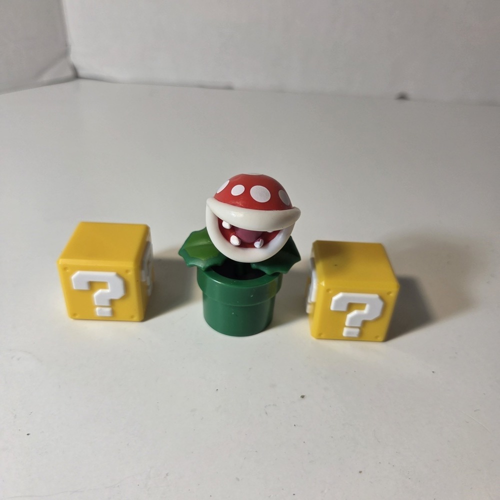 World of Nintendo Piranha Plant & Question Mark Boxes